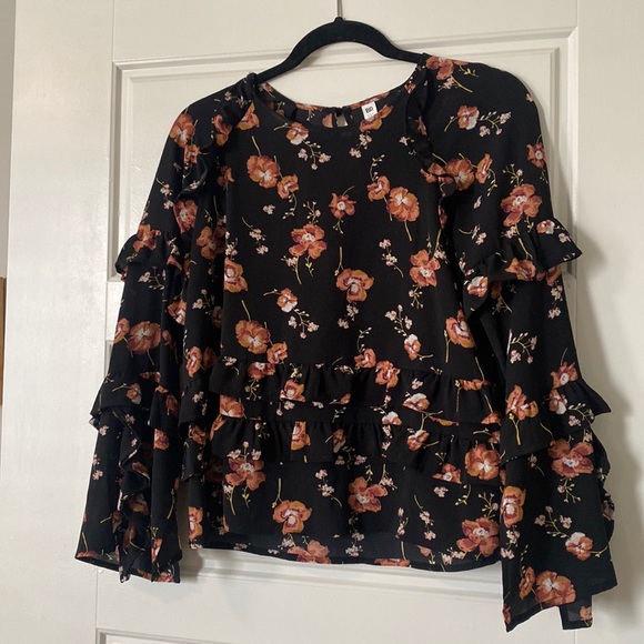 BP Blouse - Picture 1 of 6